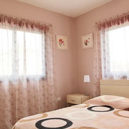 Apartament Kyklades For 4 People